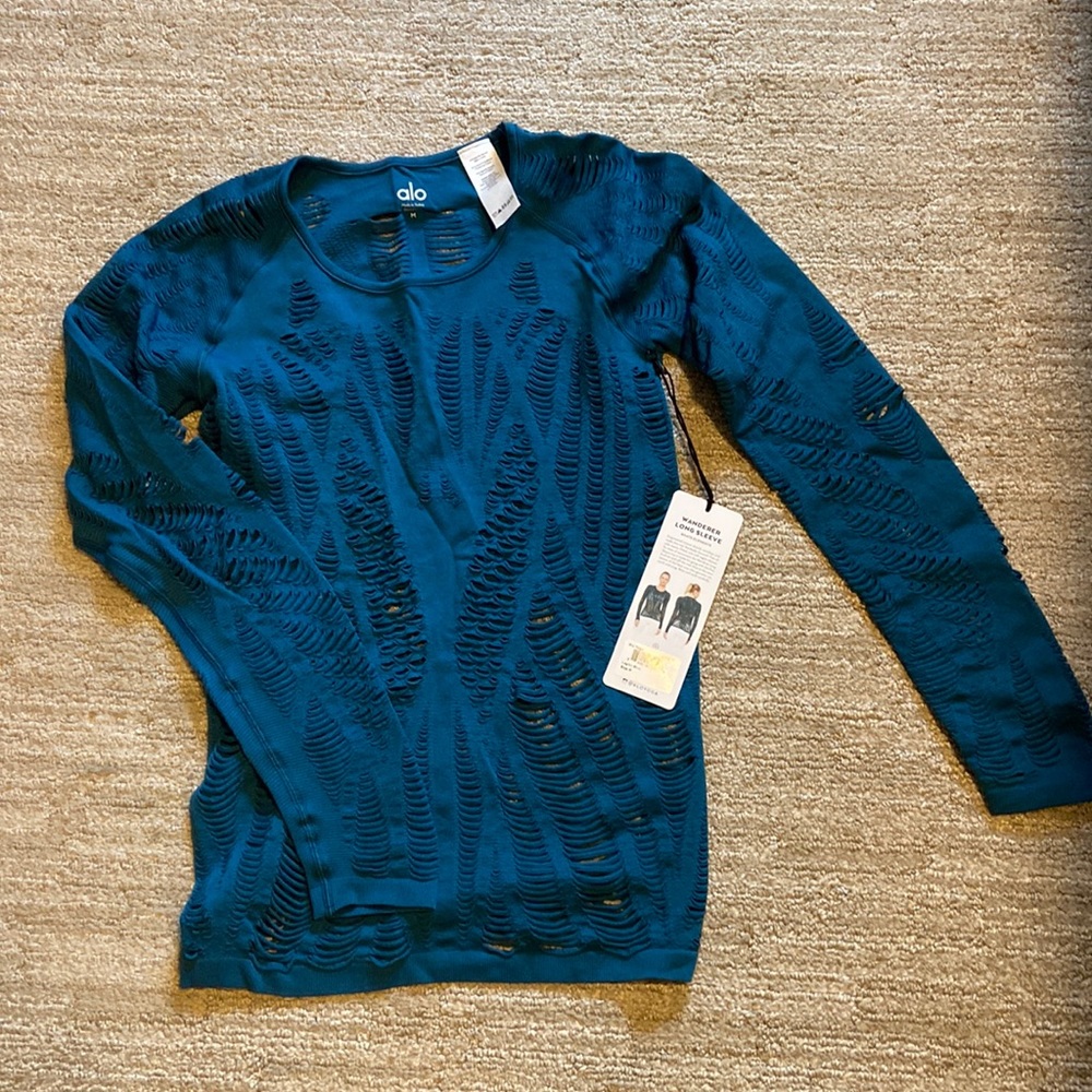 Alo long sleeve